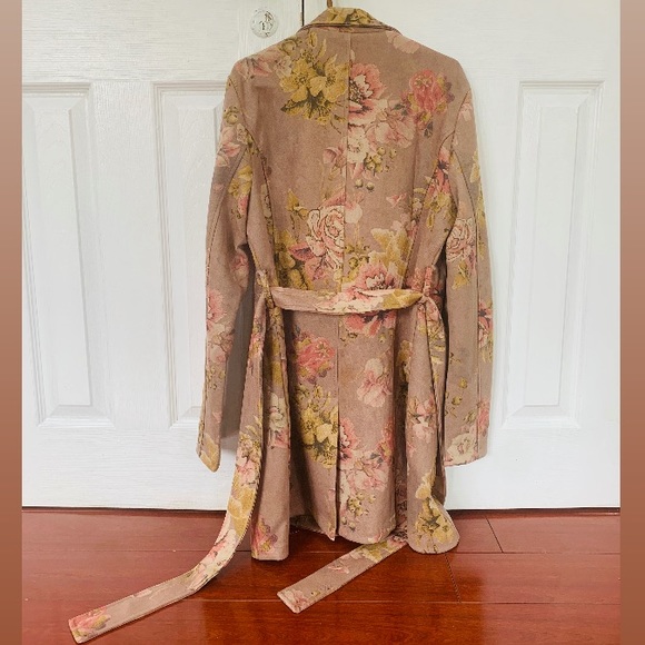 ❌SOLD❌Solitaire Skin Brown Floral Duster Medium Jacket - Picture 2 of 4